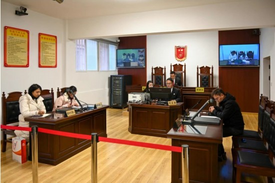 云南省劳动人事争议仲裁院派驻省总工会仲裁庭启用(图1)