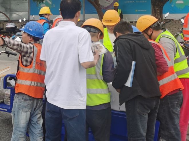 政协委员建议废除劳务派遣三千万打工人哭着点赞罪状太扎心了(图2)