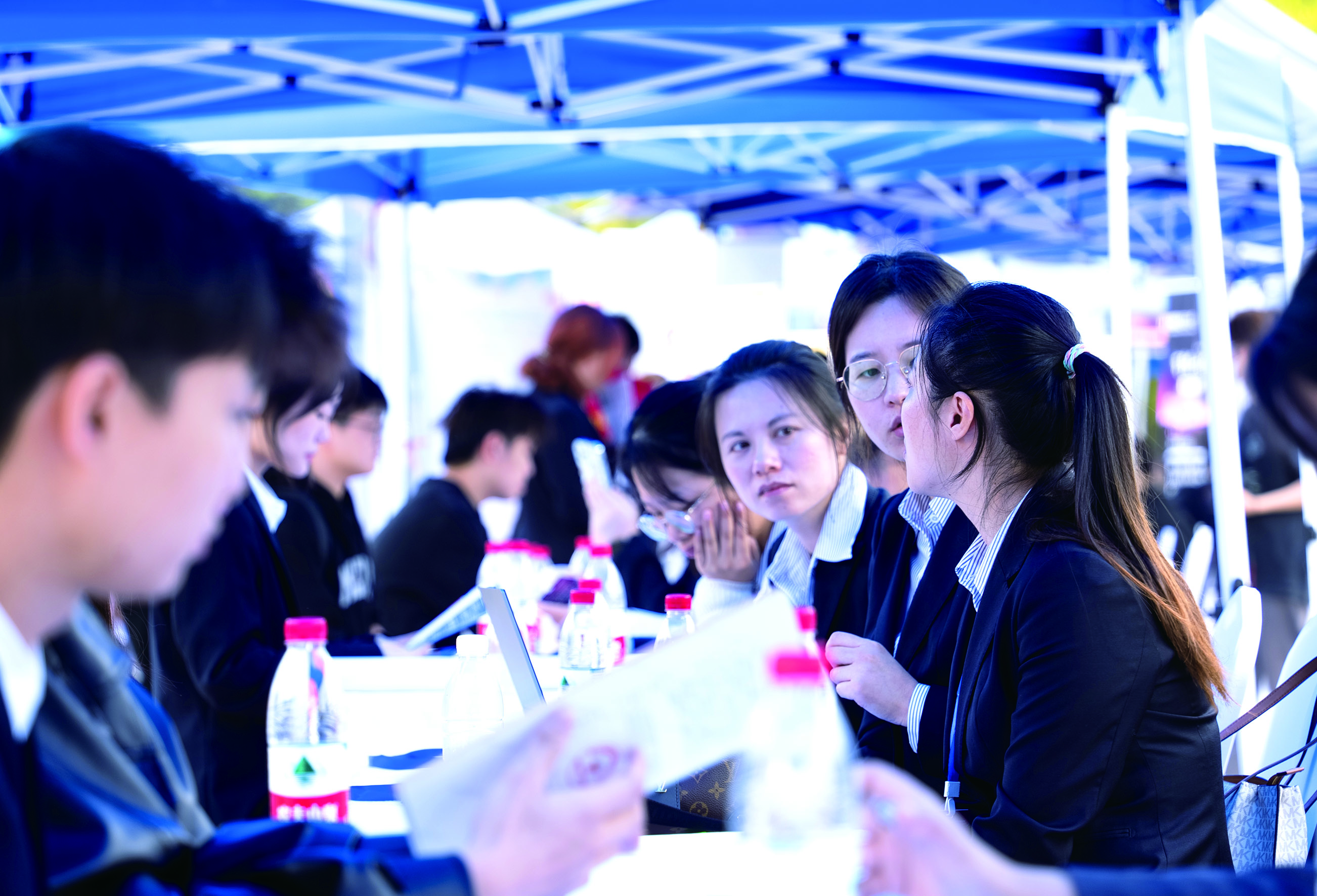 一季度就业形势平稳：大学生抢抓求职关键期紧跟产业需求(图1)